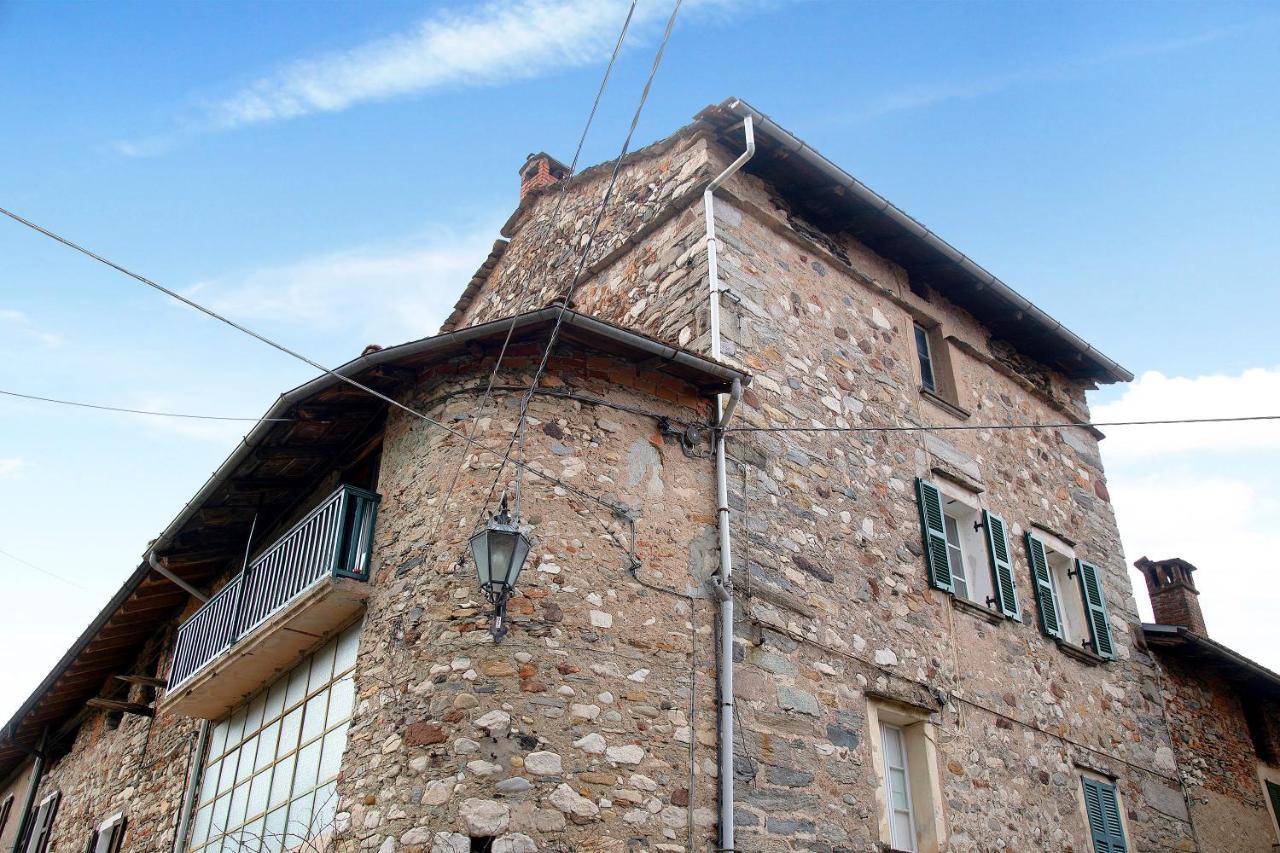 Apartamento La Vecchia Torre Porto Valtravaglia Exterior foto