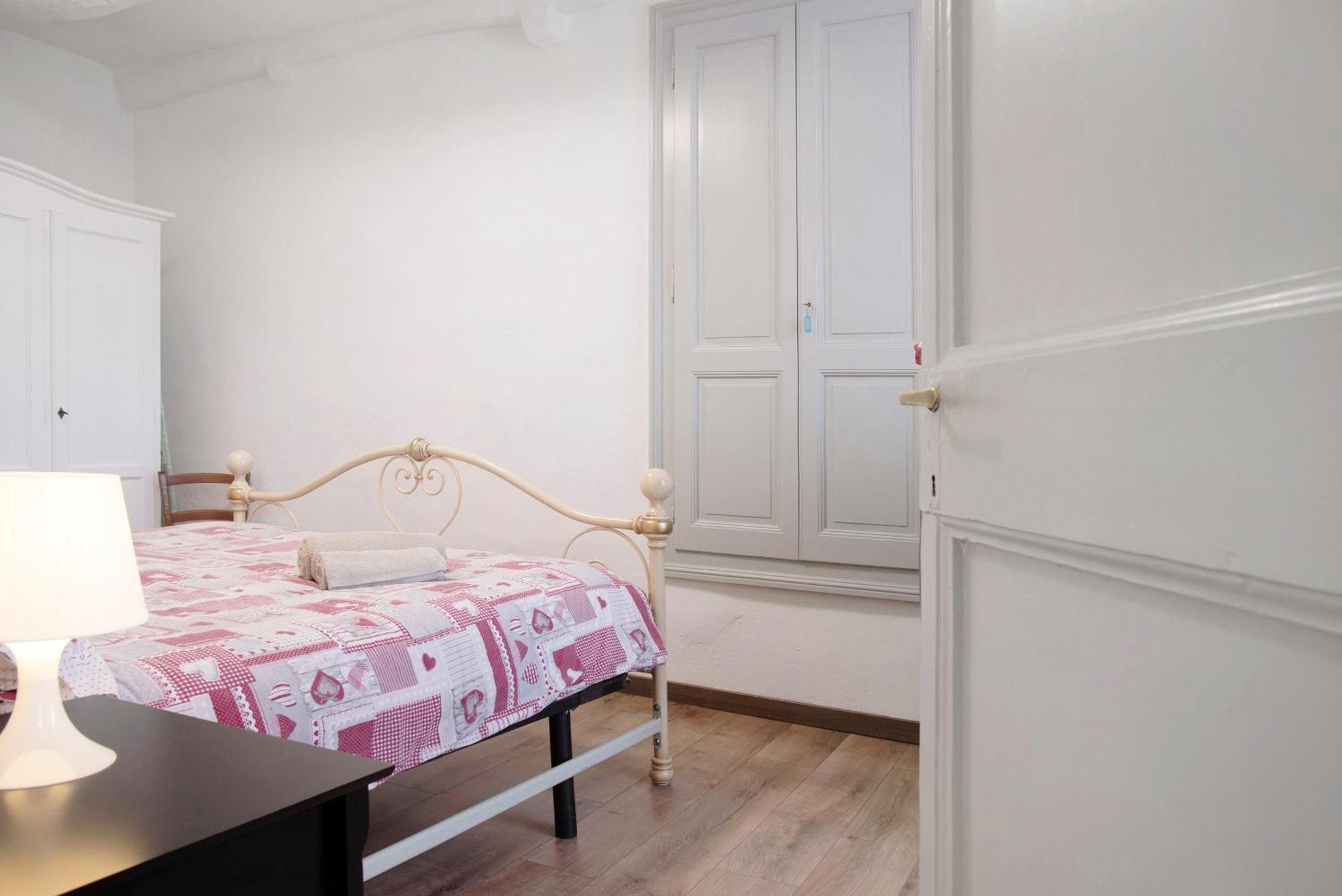 Apartamento La Vecchia Torre Porto Valtravaglia Exterior foto
