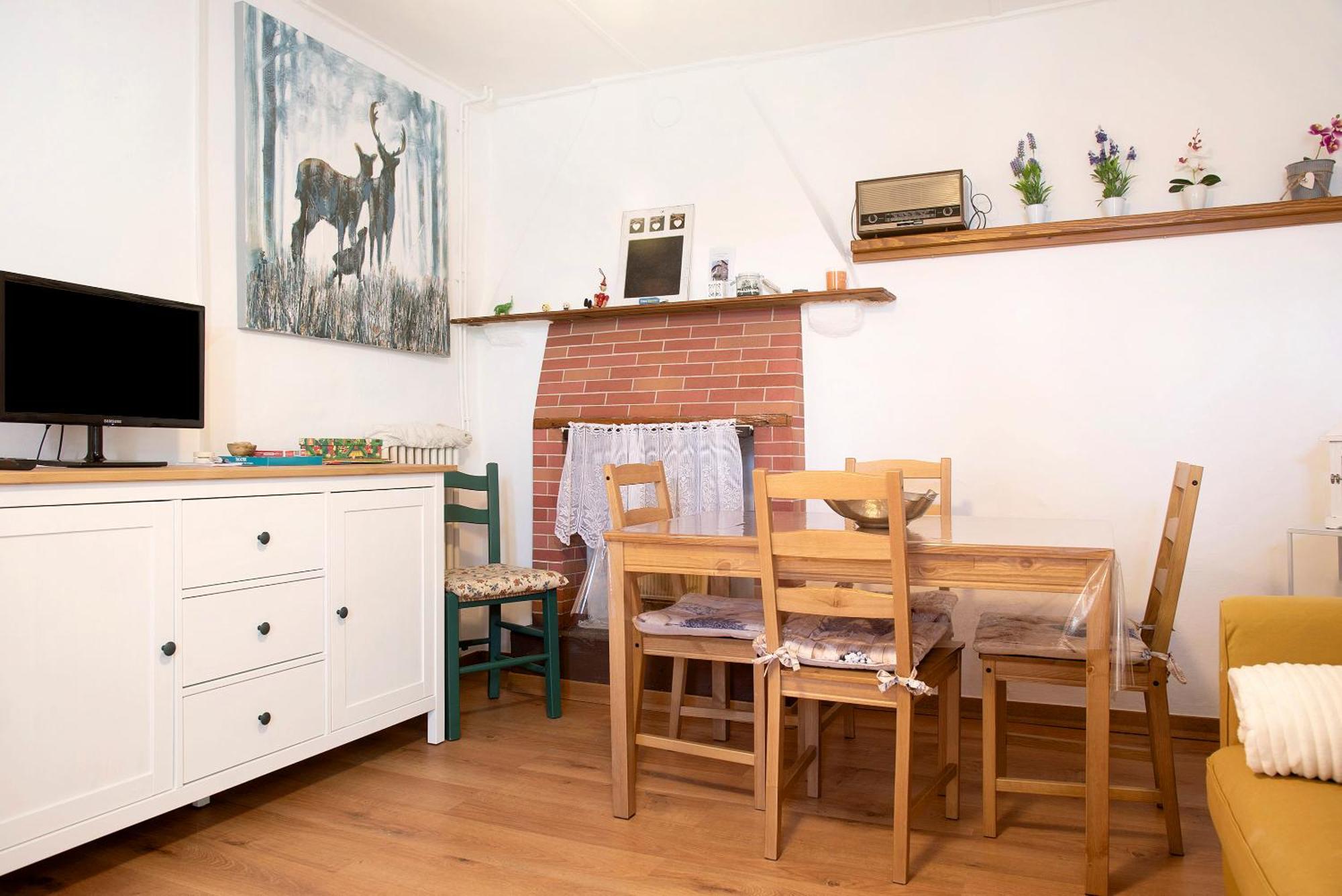 Apartamento La Vecchia Torre Porto Valtravaglia Exterior foto
